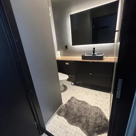 Tuore Pikkuvilla Hyvillae Mukavuuksilla