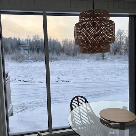 Alpesi faház Tuore Pikkuvilla Hyvillae Mukavuuksilla Karkku