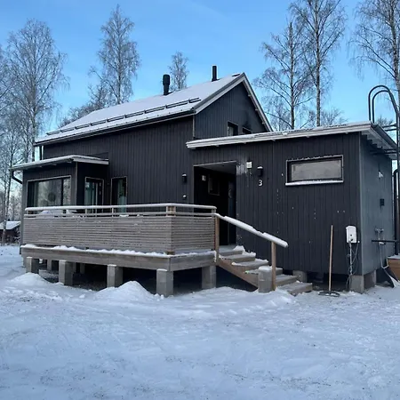 Tuore Pikkuvilla Hyvillae Mukavuuksilla * Karkku